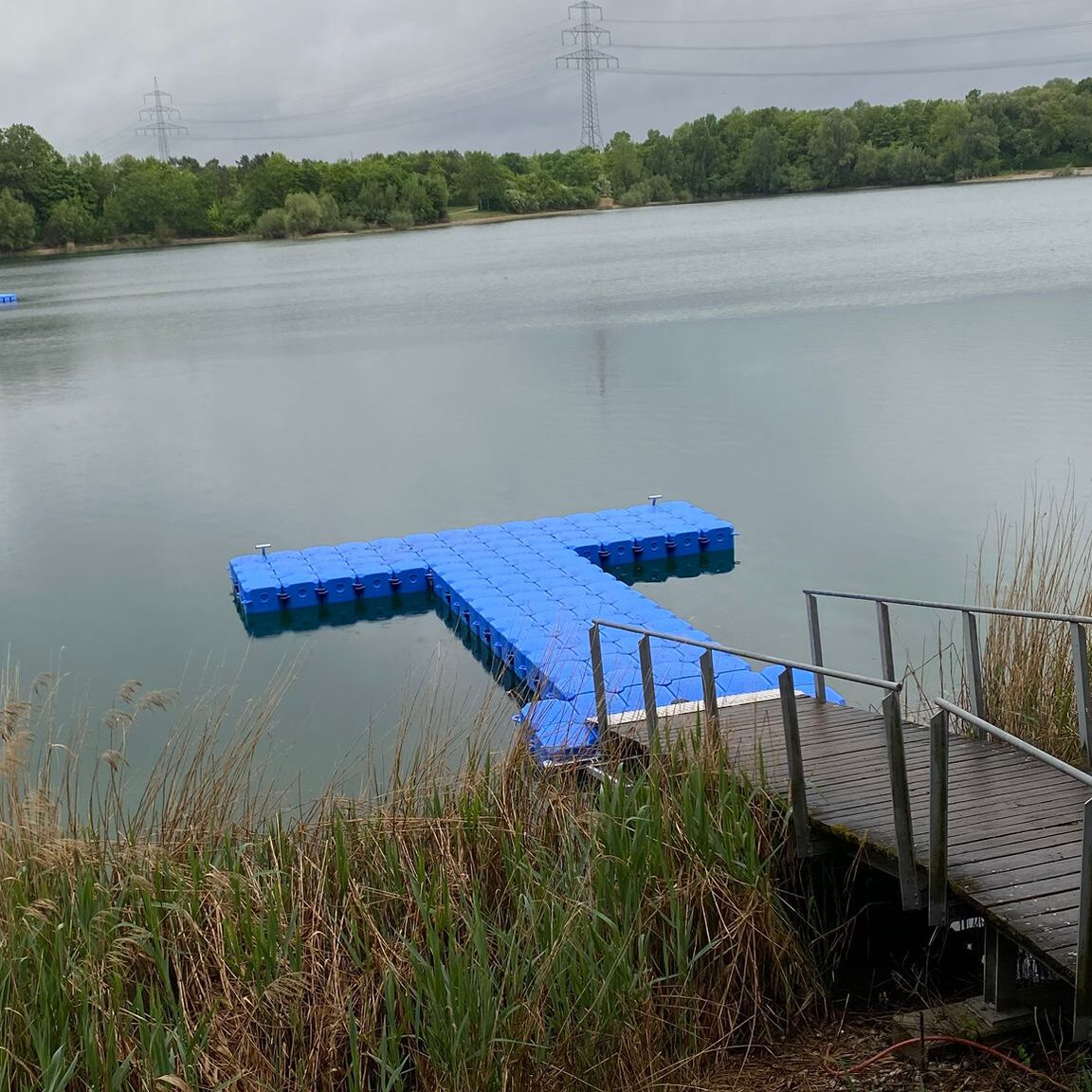 Neuer Steg am Echinger See – Für die Sicherheit der Wasserrettung